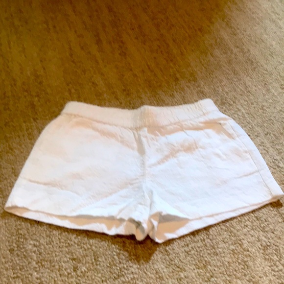 J. Crew Pants - J Crew white damask cotton shorts. Great condition